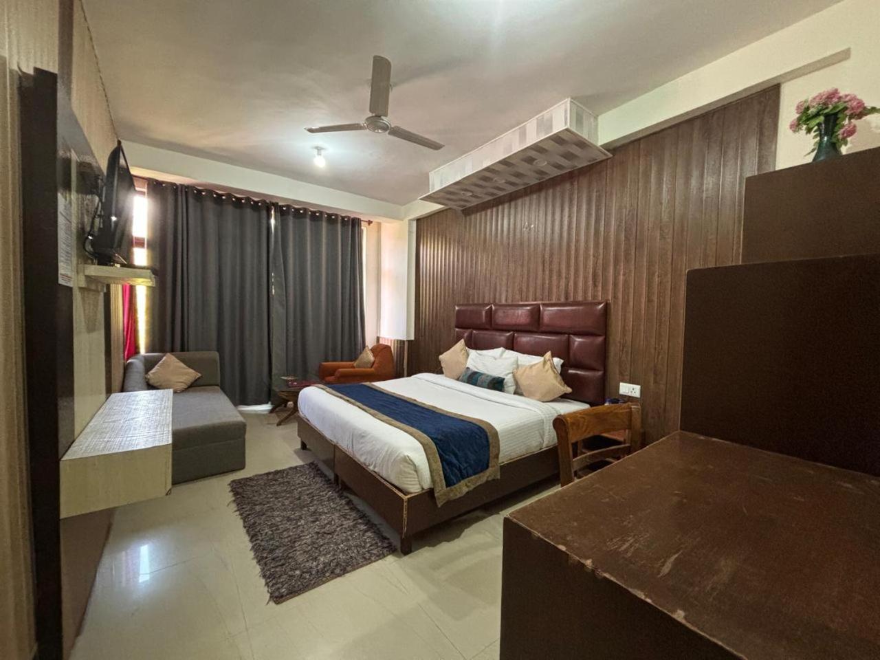 Bob's N Barley 3* Dharamshala