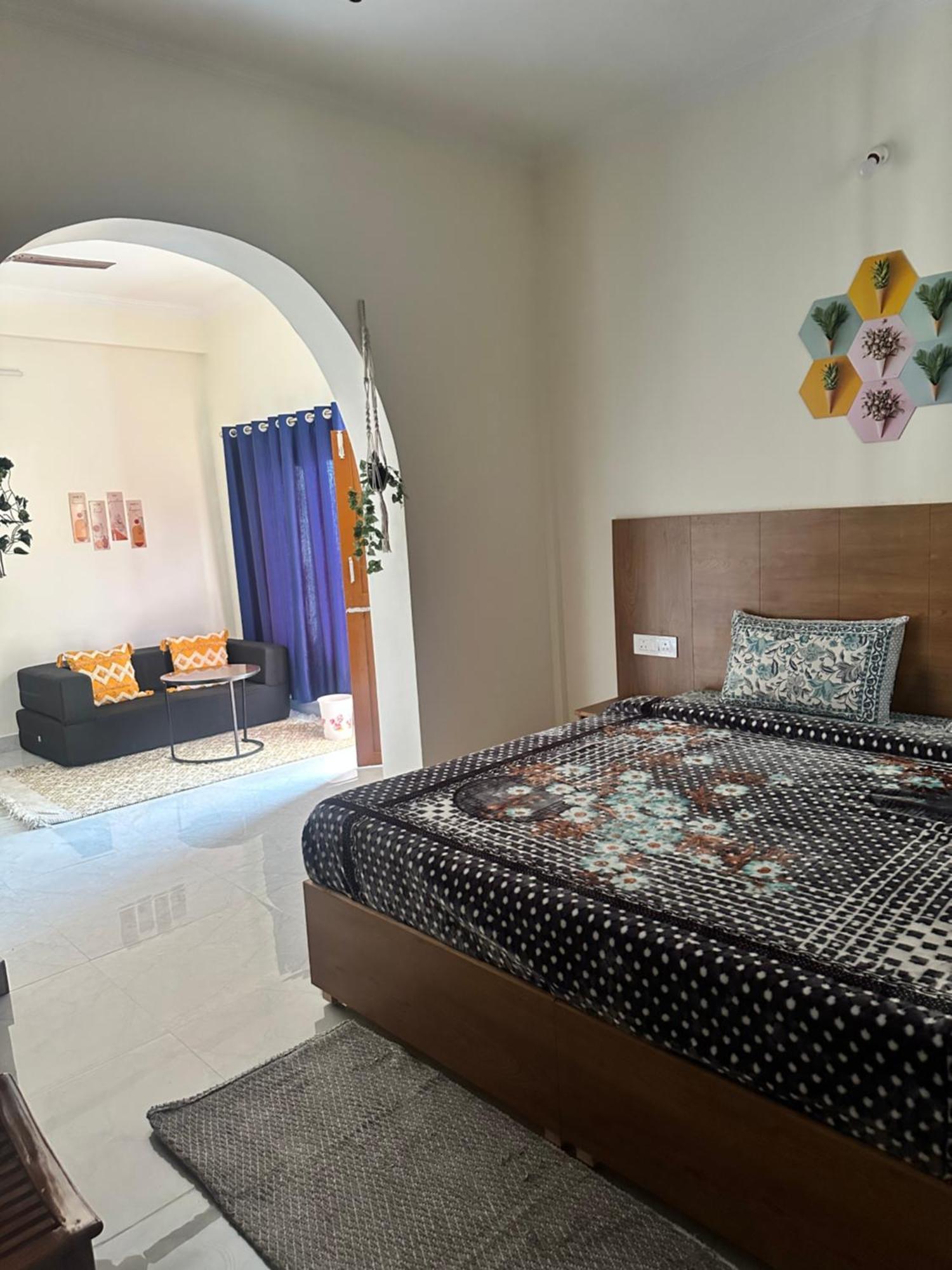 Getaway Stays-rooms With Private Kitchen-dharamkot * Dharamshala