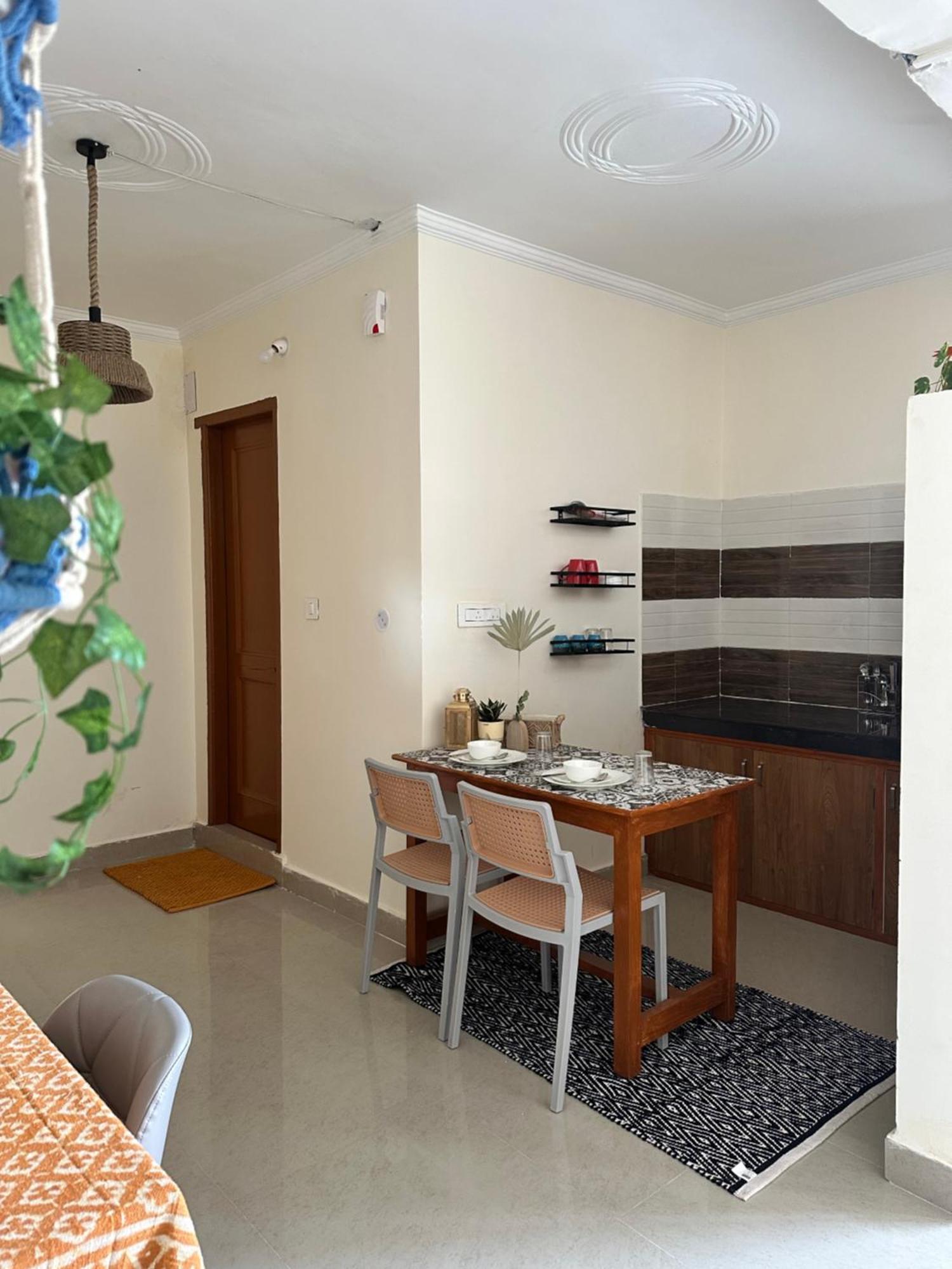 Aparthotel Getaway Stays-rooms With Private Kitchen-dharamkot