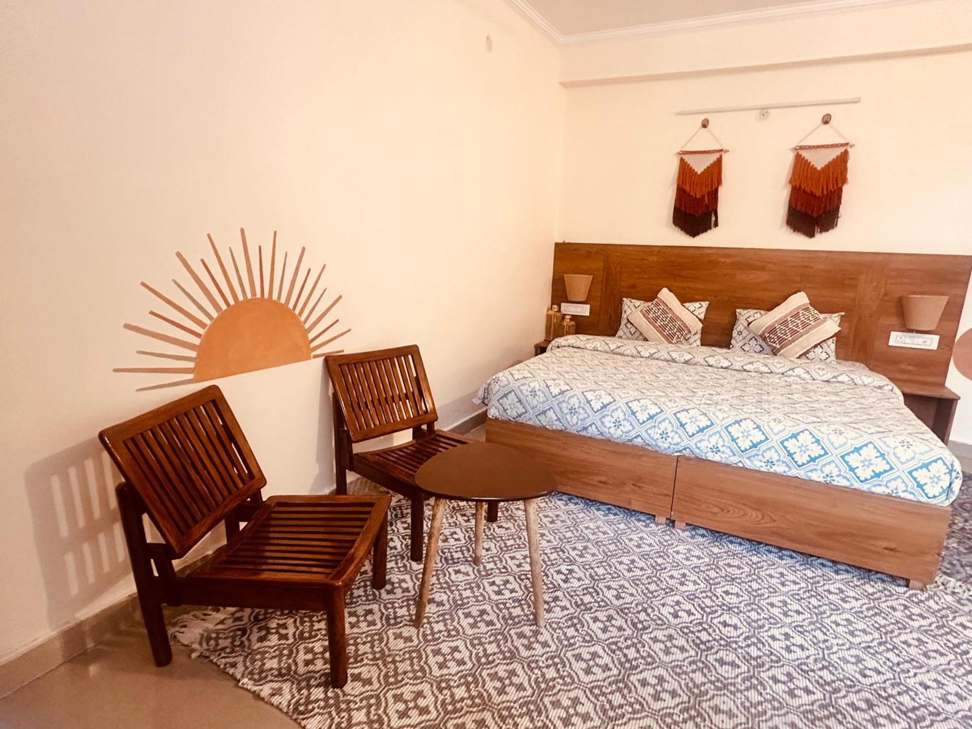 Getaway Stays-rooms With Private Kitchen-dharamkot