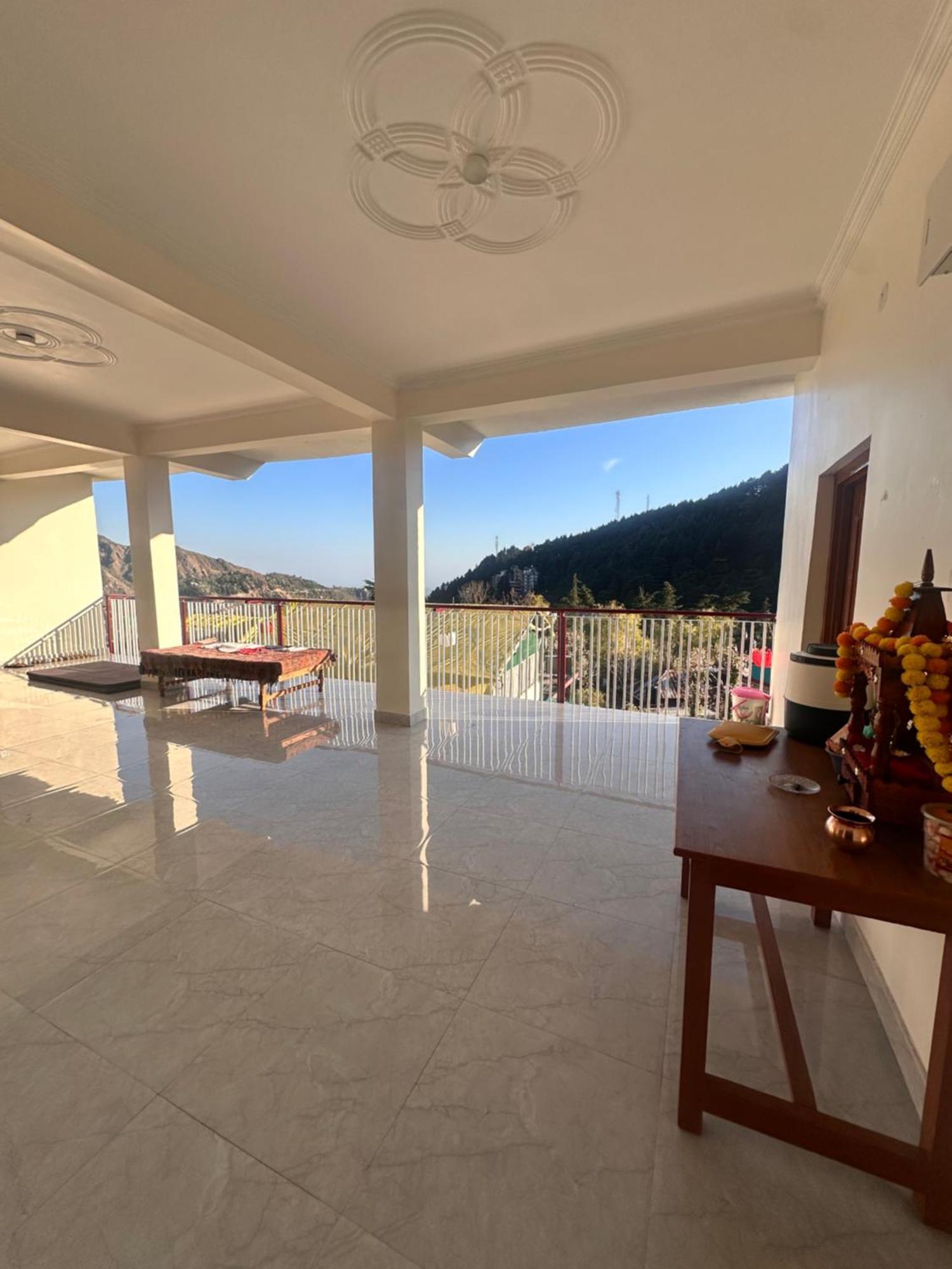 Getaway Stays-rooms With Private Kitchen-dharamkot Dharamshala