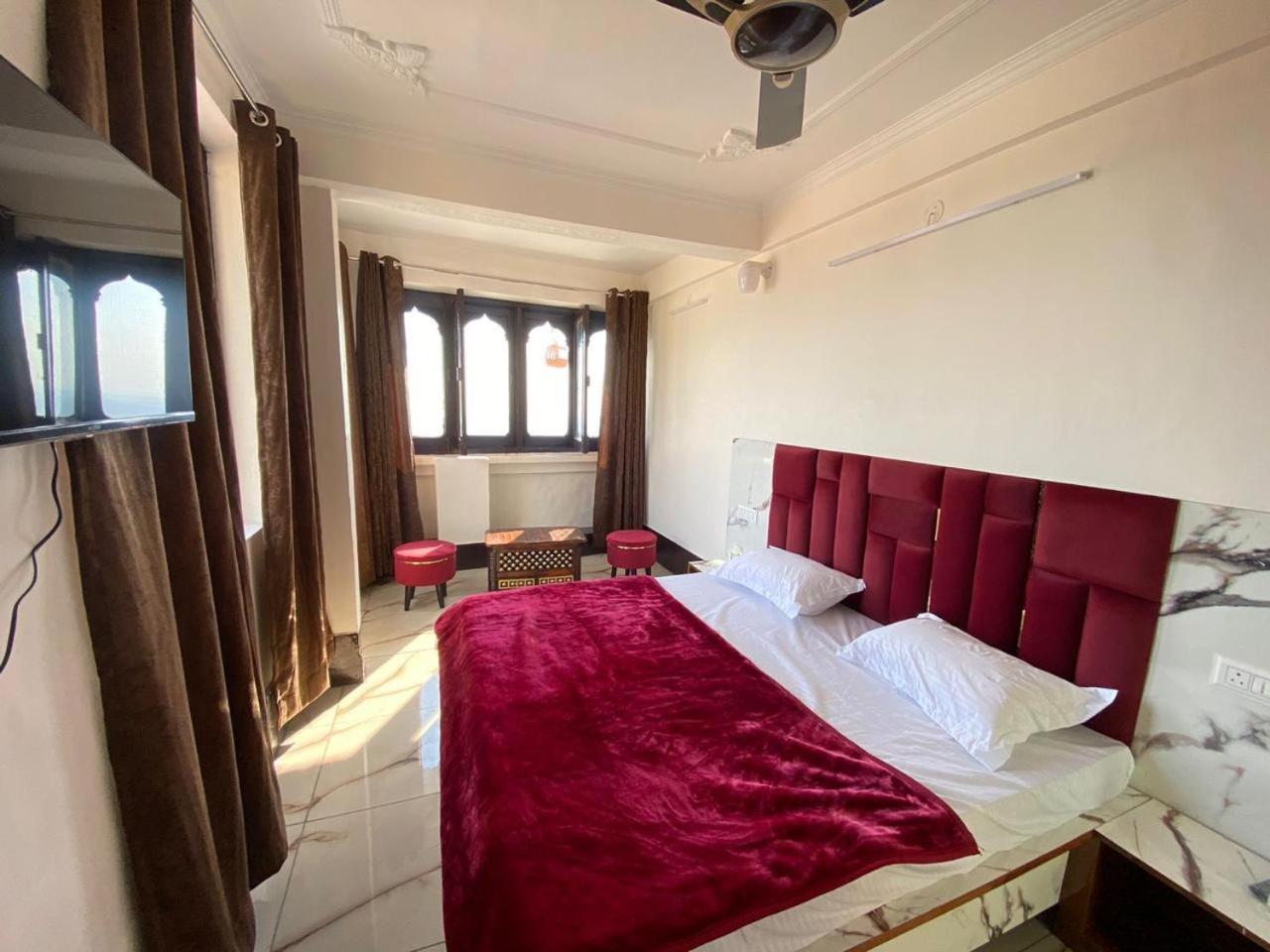 B Mehra Hotel Dharamshala