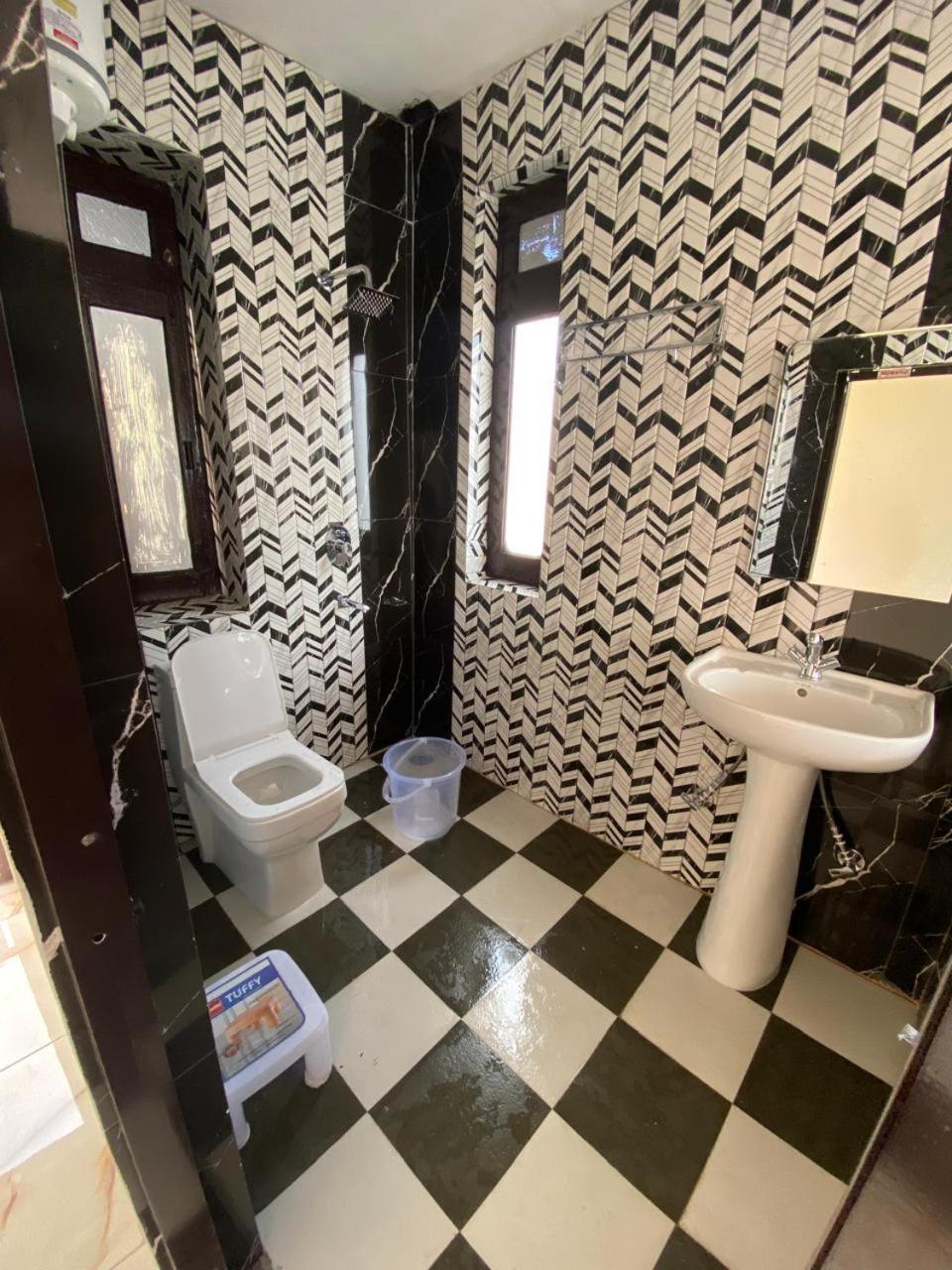 Hotel B Mehra Dharamshala