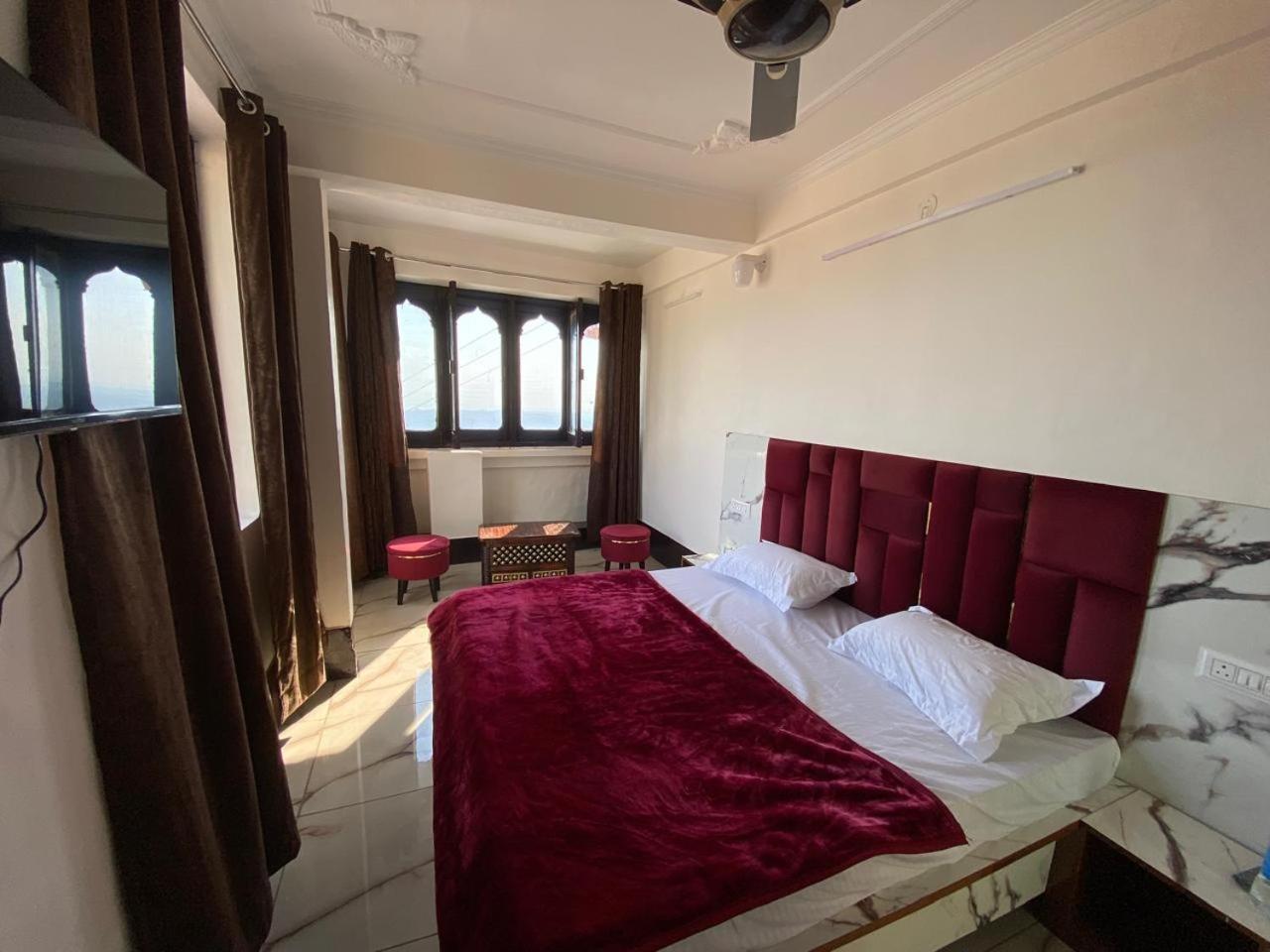 Hotel B Mehra