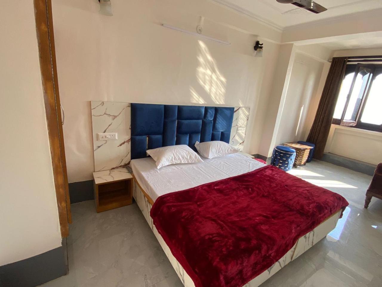 Hotel B Mehra