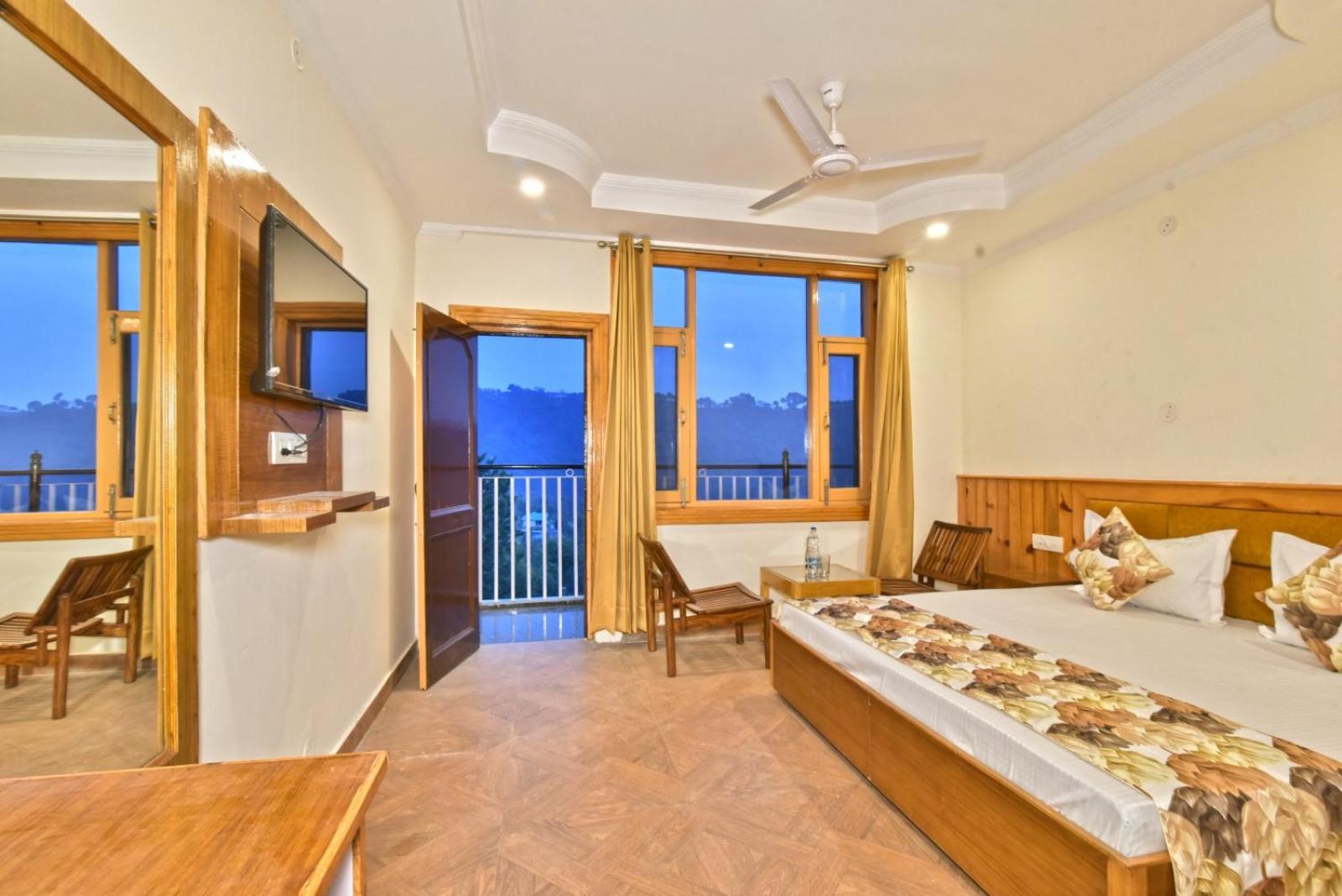 Luxury Pine View # Vpo, Sudher#cricket Stadium 5 Km Guest house