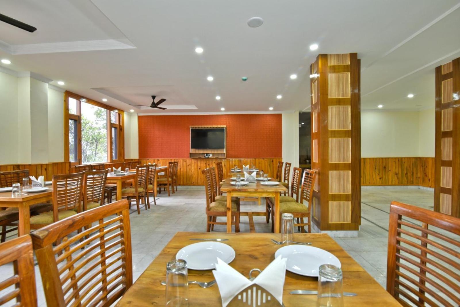 Luxury Pine View # Vpo, Sudher#cricket Stadium 5 Km Guest house