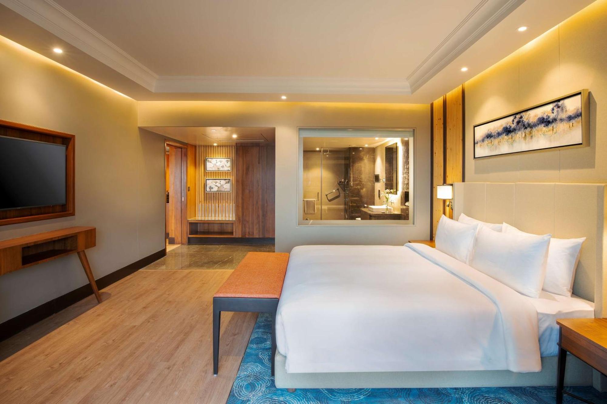 Radisson Blu Hotel 5*