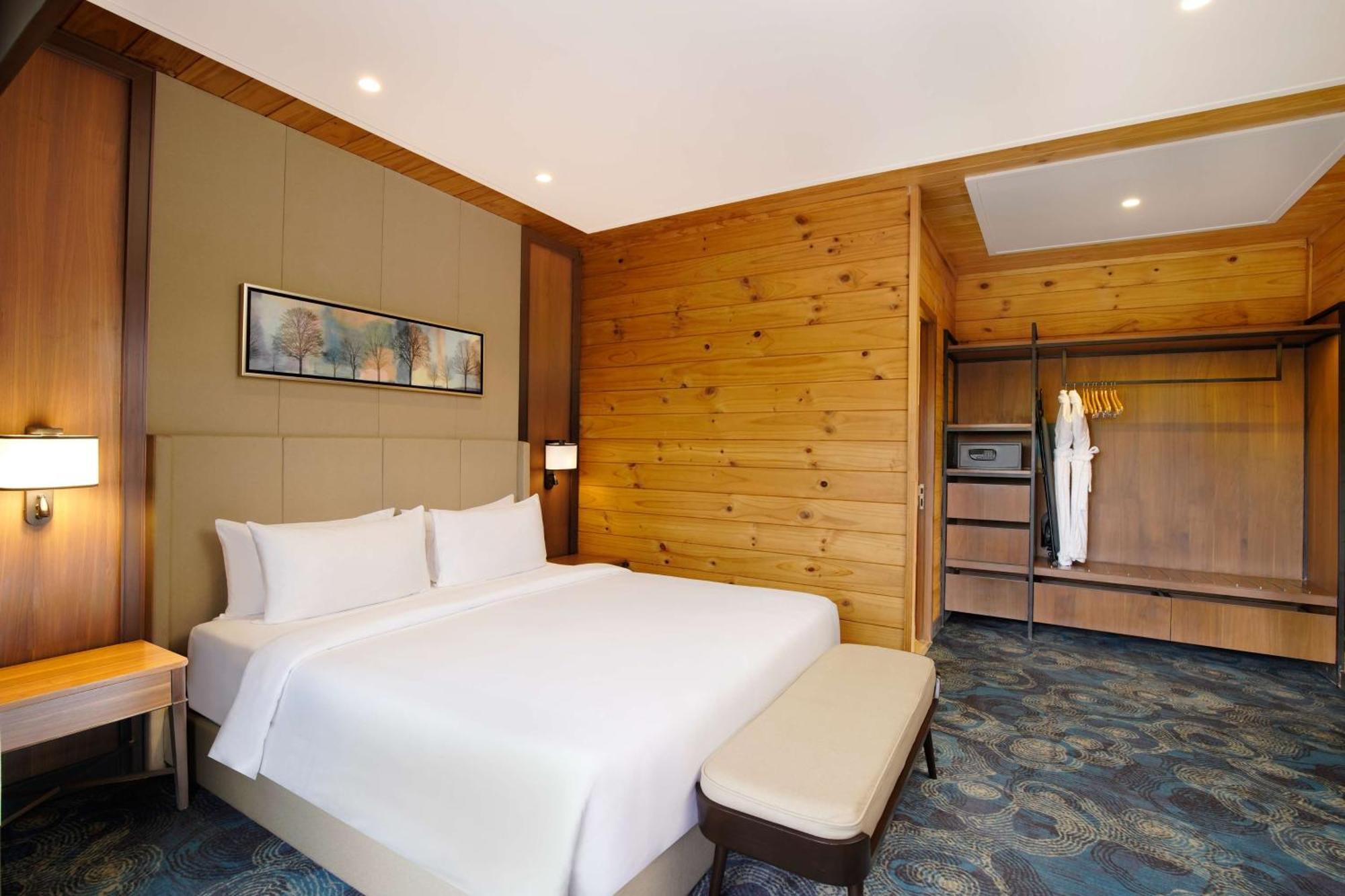 Radisson Blu Hotel 5*
