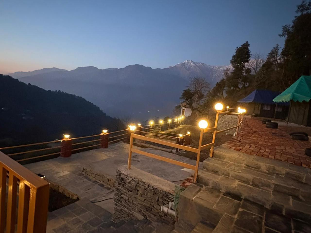 Naddi Pine Wood Hut *