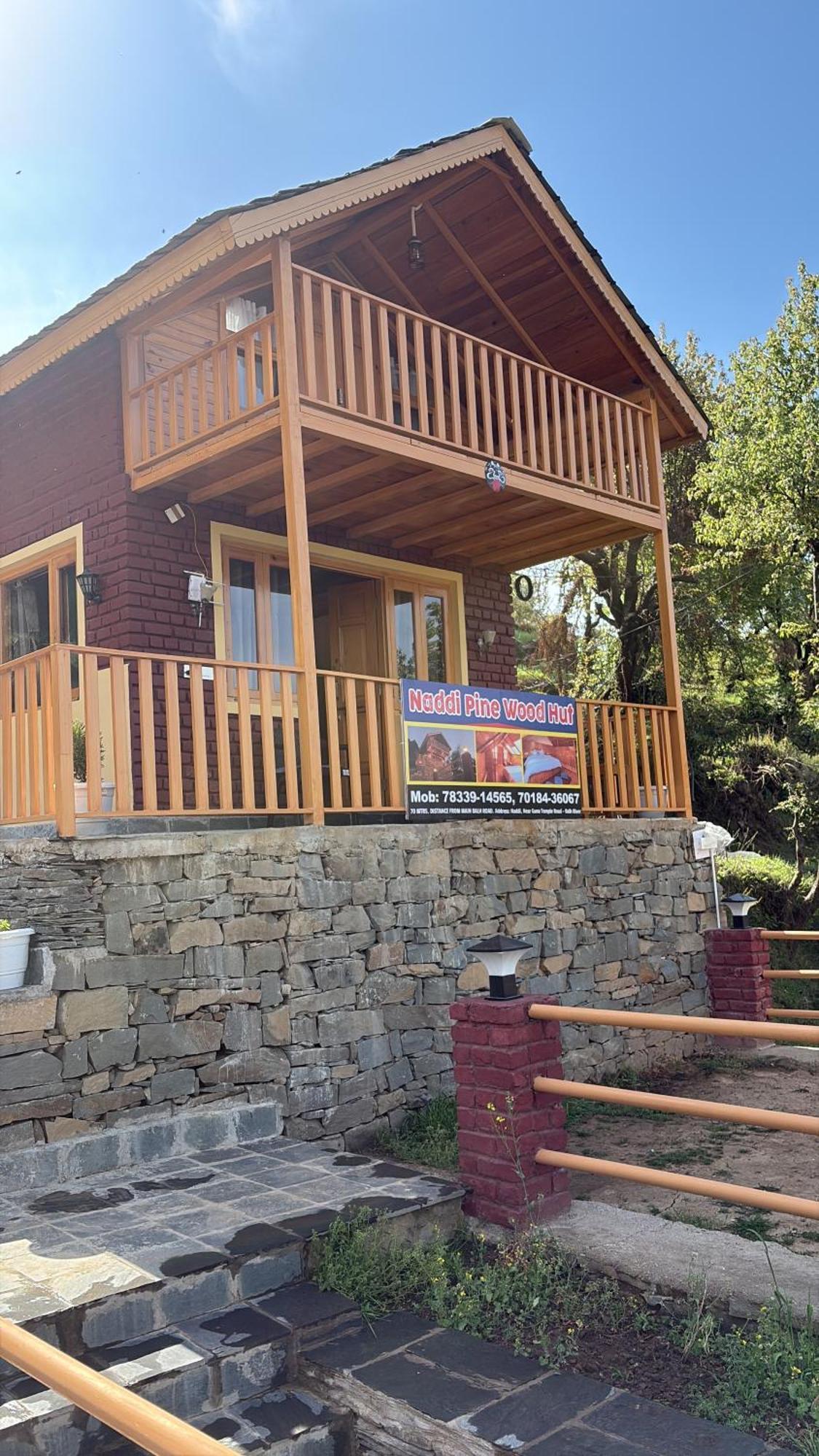 Naddi Pine Wood Hut *
