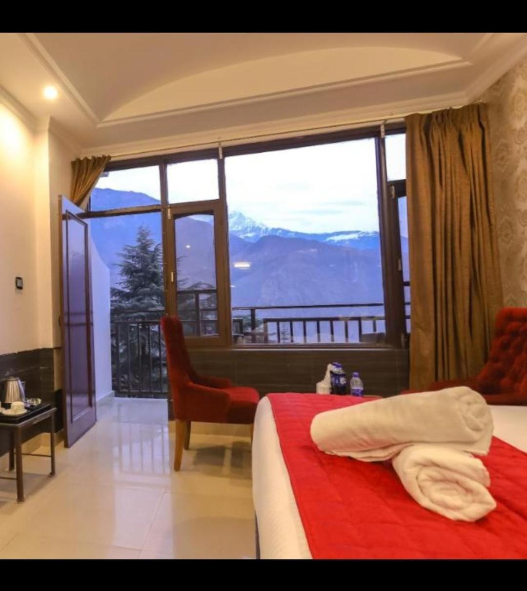 Hill, Near Mall Road, Mcleodganj# Parking#restaurant