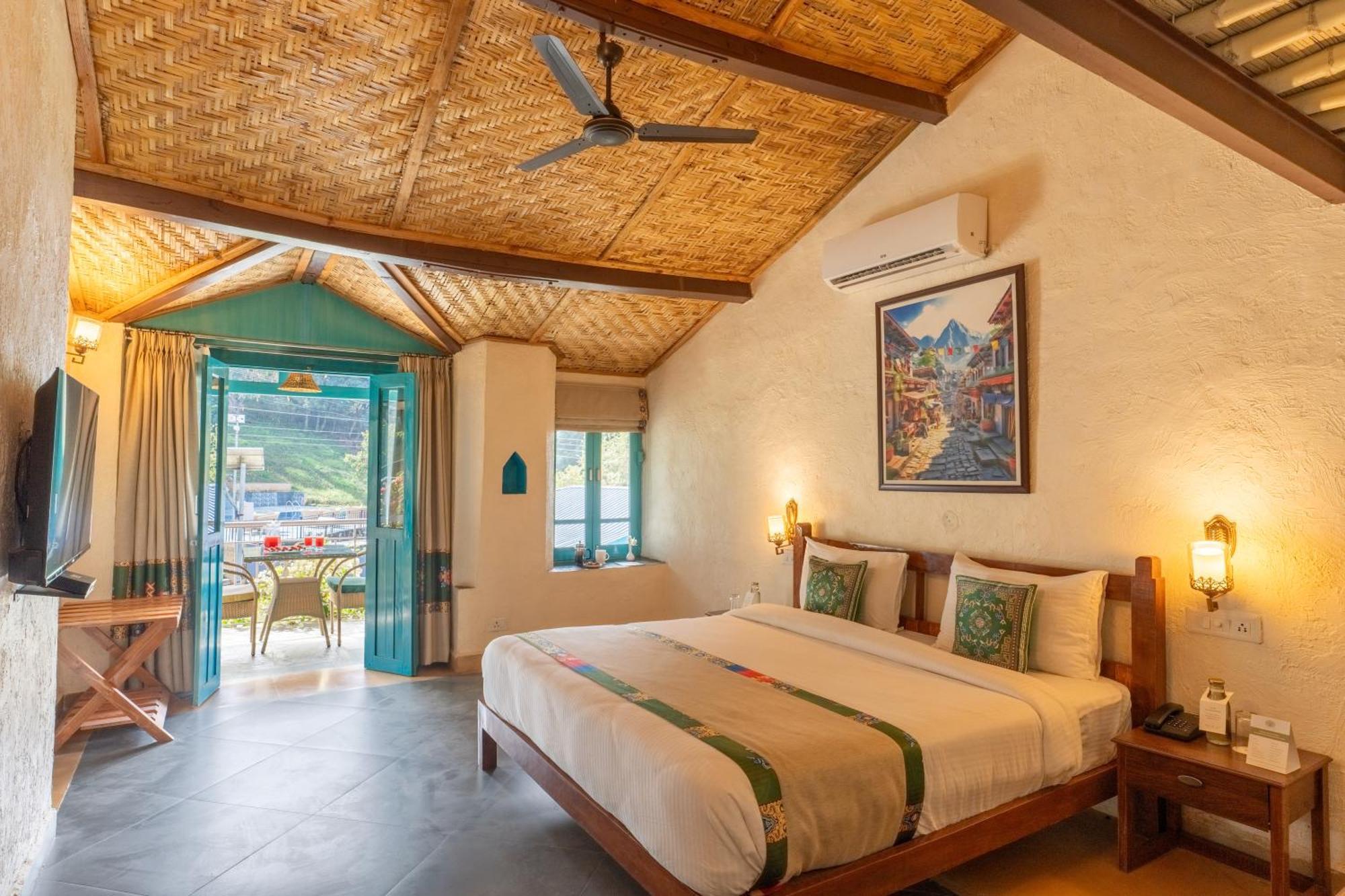 Tree Of Life Birdsong , 5* Dharamshala