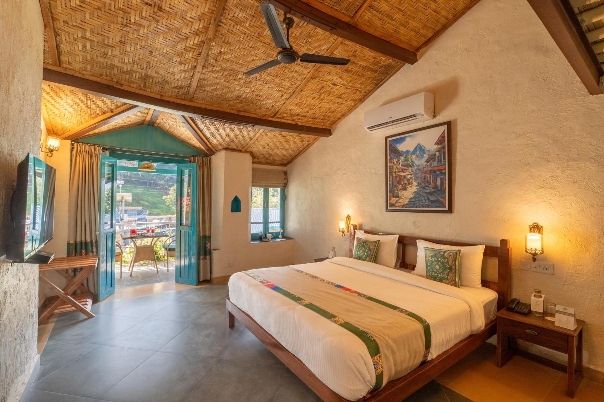 Tree Of Life Birdsong , Hotel 5*