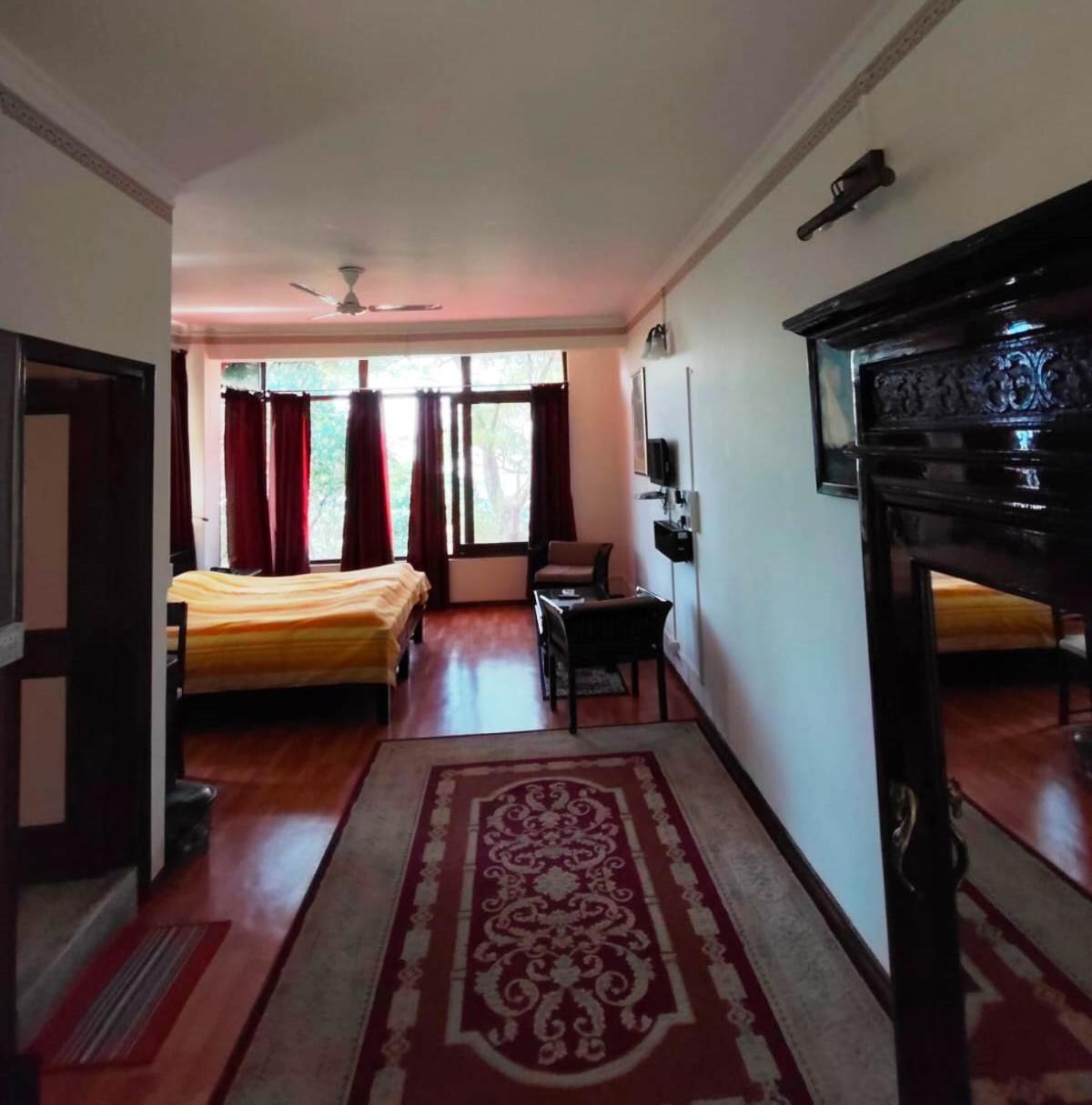 Clouds End Villa, A Heritage Home Stay, 10 Mins From Mcleodganj Hotel 3*
