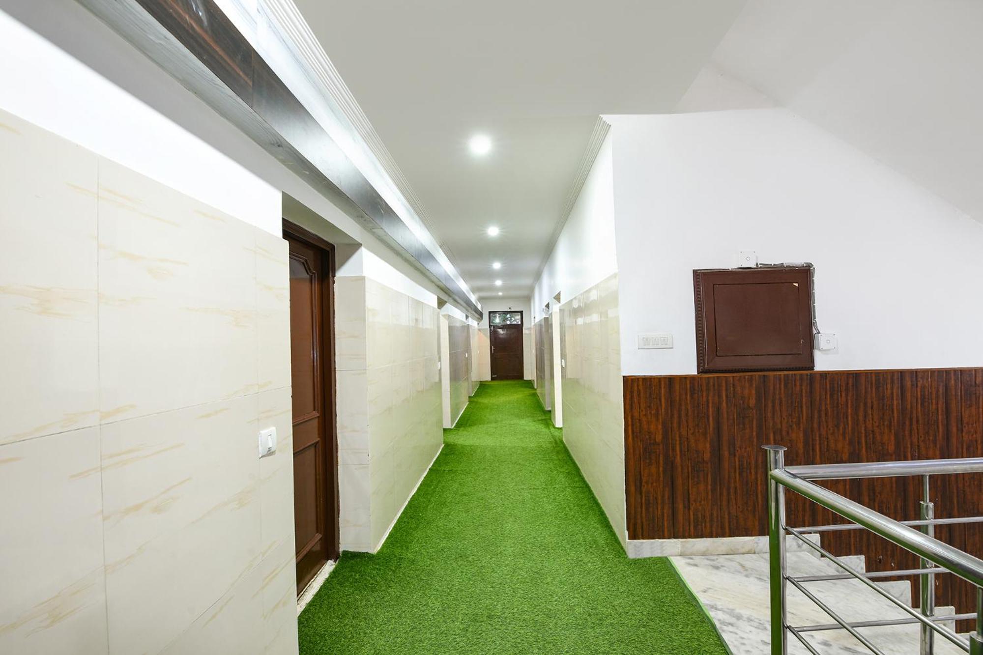 Resort Fabhotel Sn