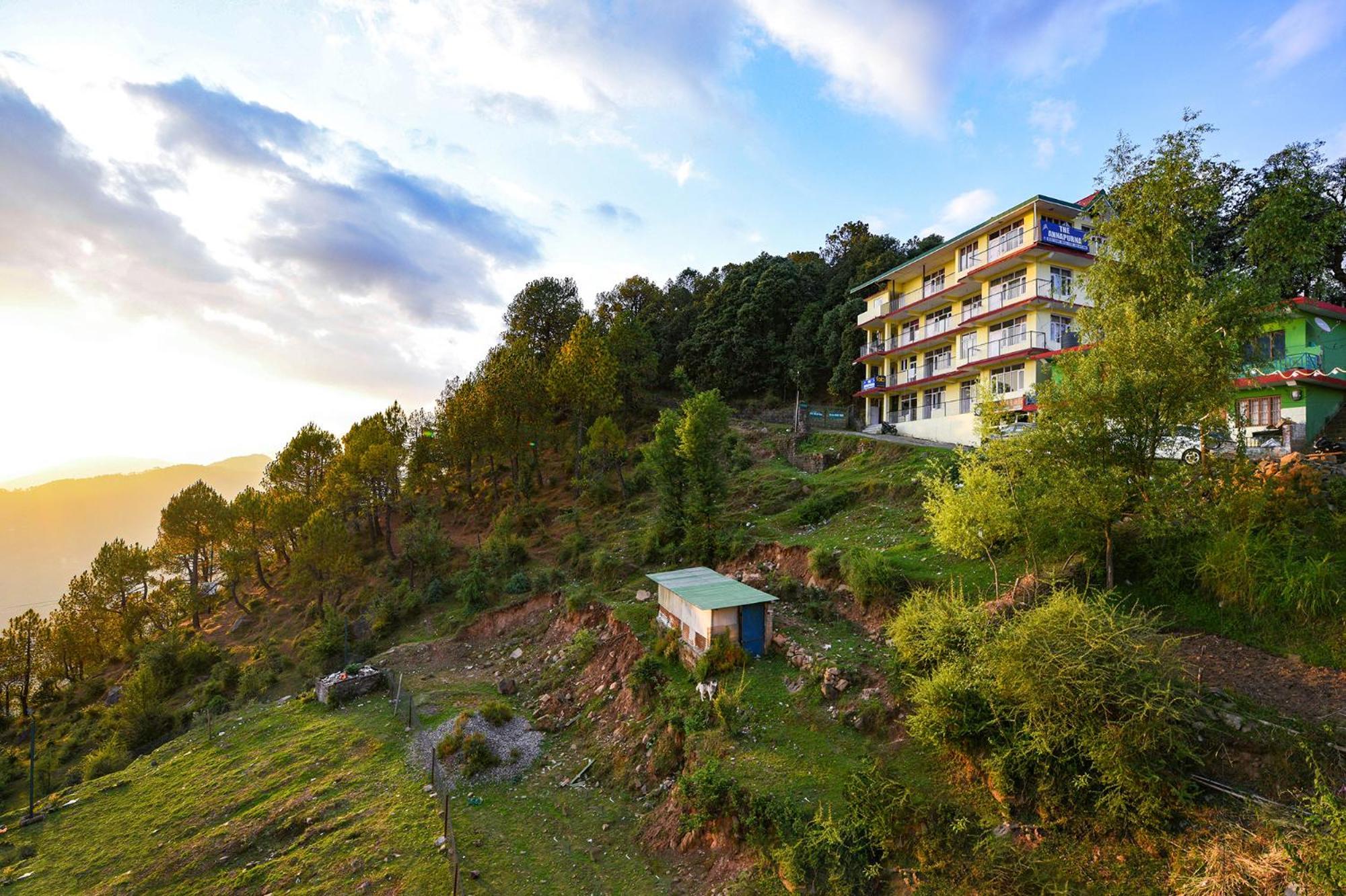 Fabhotel Sn Resort 3*