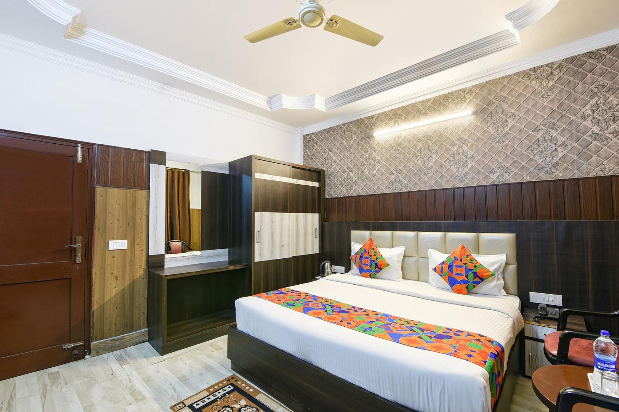 Fabhotel Sn Resort