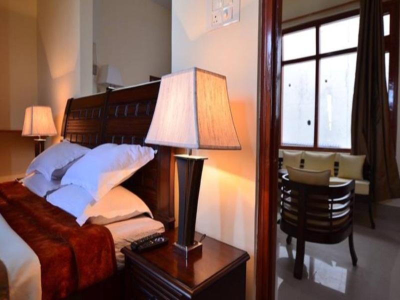 Hotel Deodar