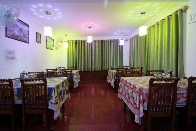 Snow Crest Hotel 3*