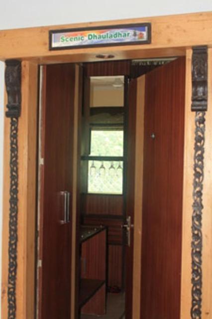 Gandhi's Paradise Hotel 3*