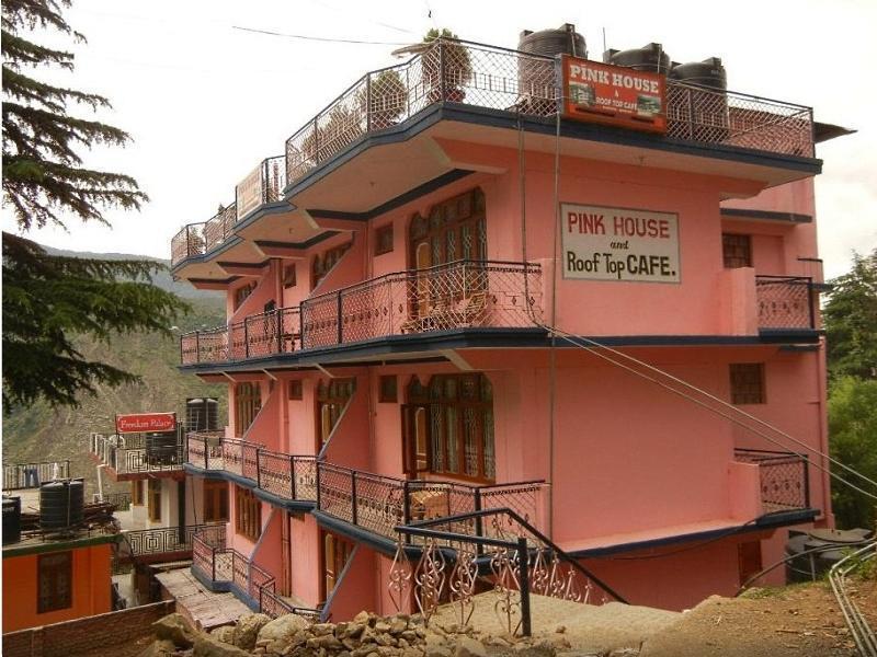 Hotel Pink House *