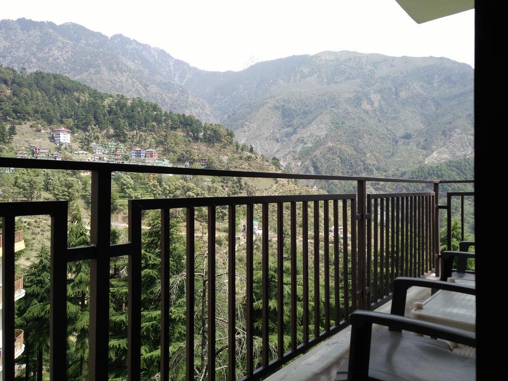 Hotel Hill, Near Mall Road, Mcleodganj# Parking#restaurant