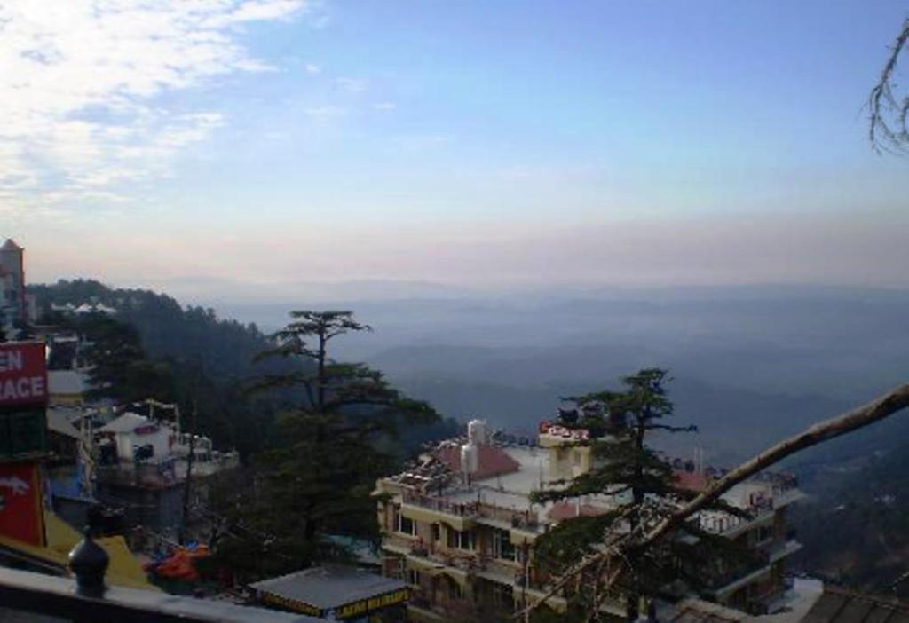 Asian Plaza Mcleodganj Hotel