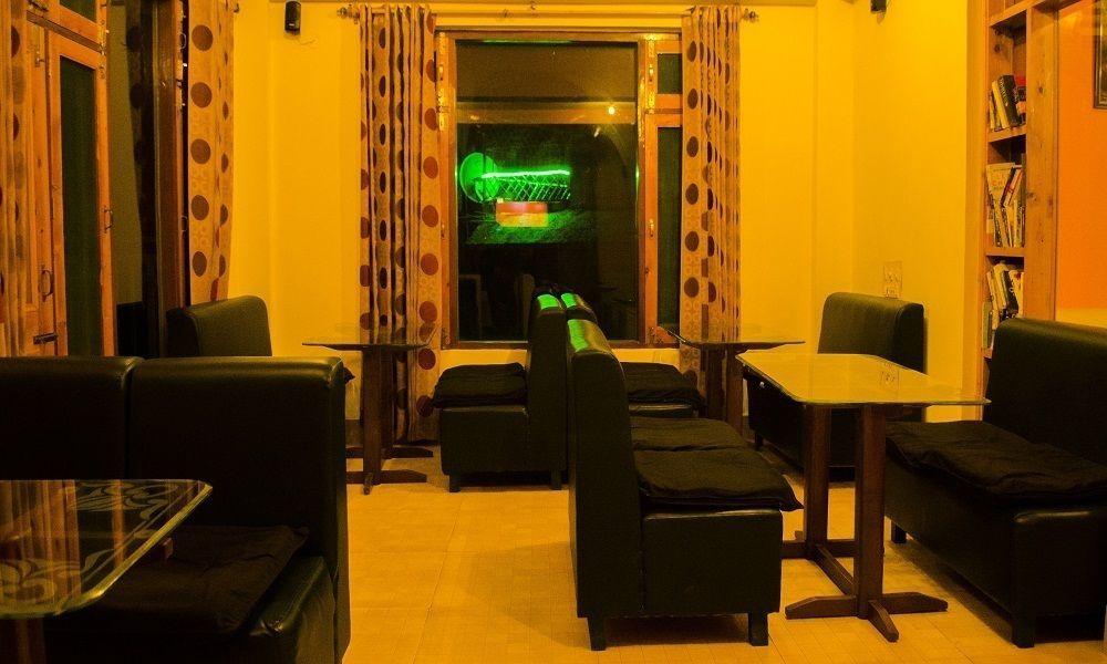 Fabhotel Greenwoods Guest house Dharamshala