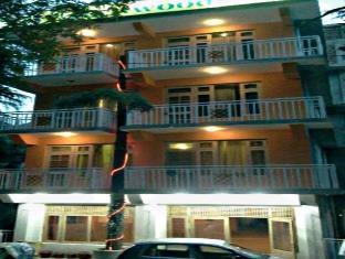 Fabhotel Greenwoods Guest house Dharamshala