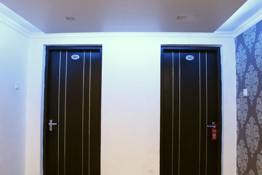 Oyo Bhagsu Waterfall Hotel