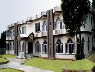 Imperial Heights Inn *