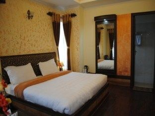 Hotel Moon Walk Residency