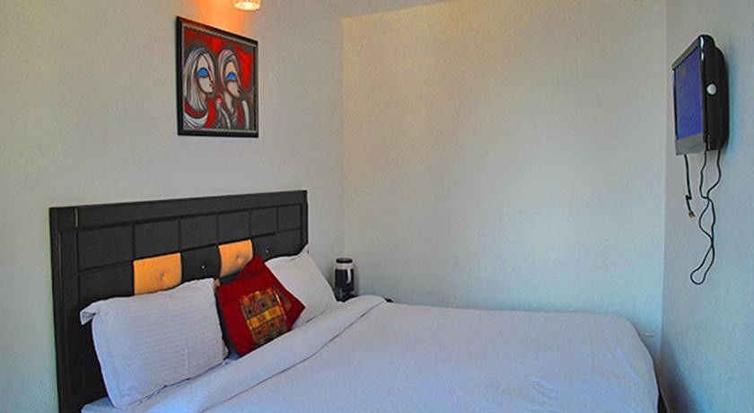 Upper Heart Hotel