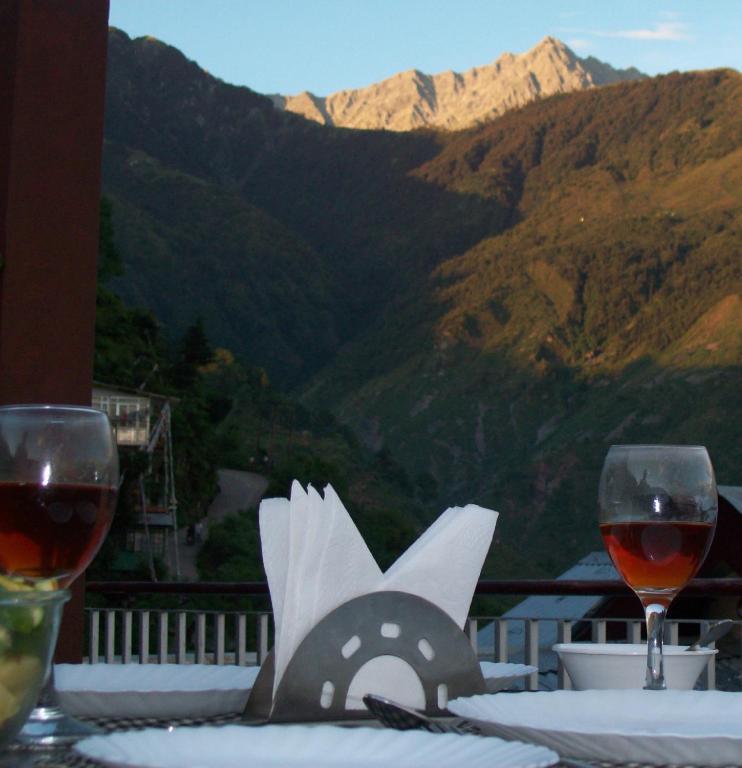 Hotel Mountain Mcleodganj 3*