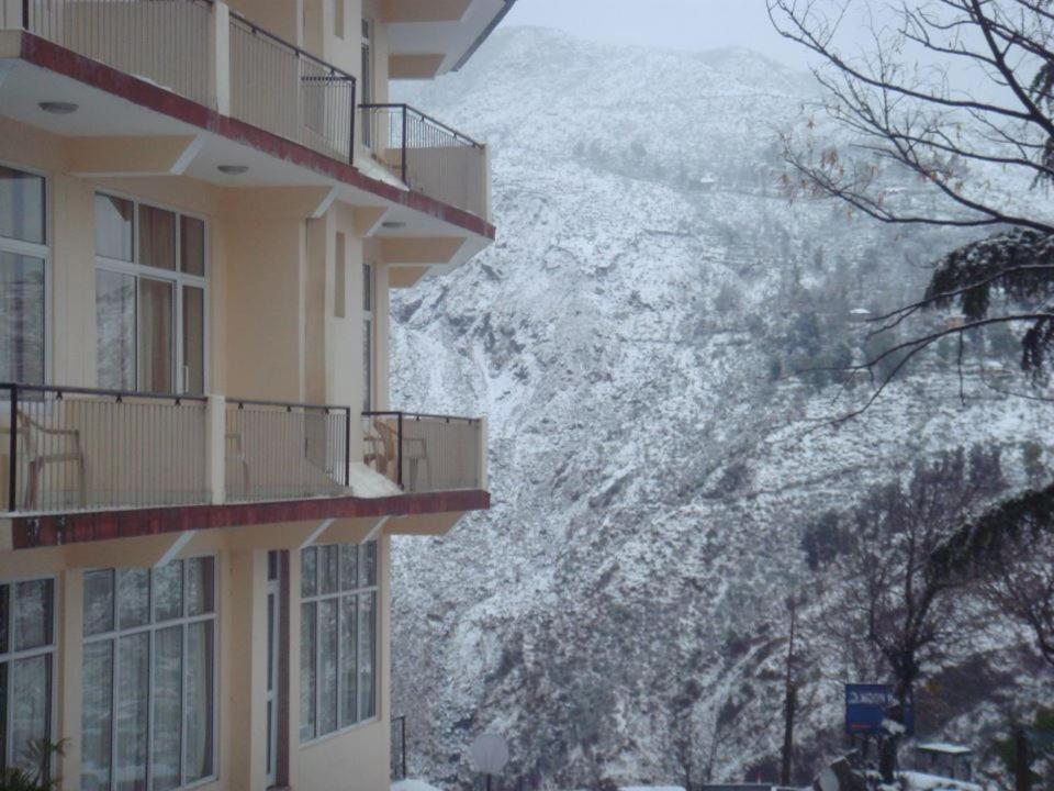 Hotel Mountain Mcleodganj 3*