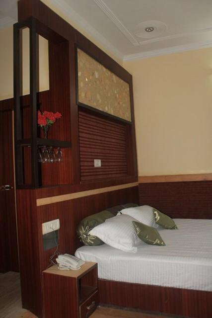 Gandhi's Paradise Hotel
