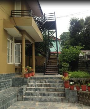 Hotel Goroomgo The Sojourn, Adharshila & Gulmohar