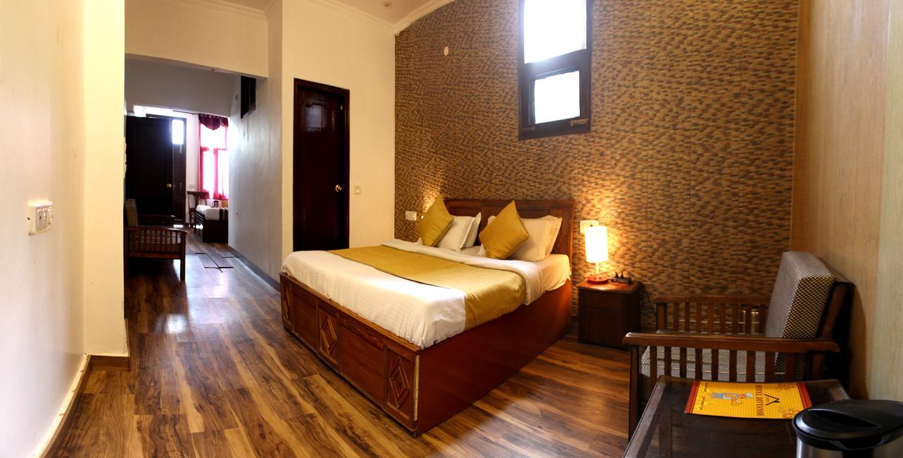 Hotel Divyansh