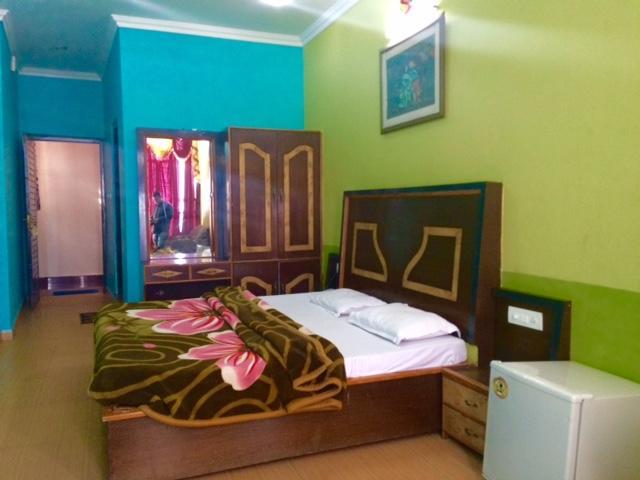 Grand Hill Hotel