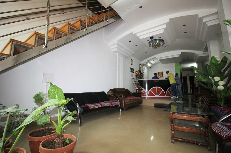 Grand Hill Hotel *