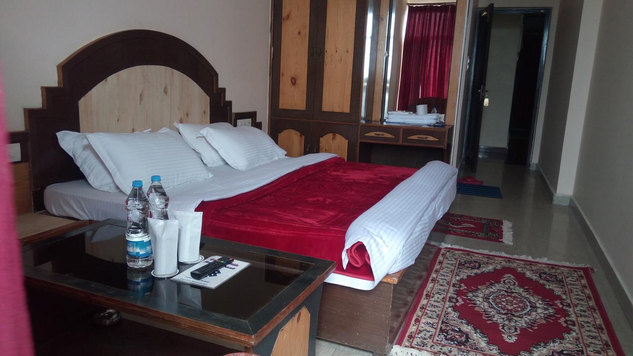 Hotel Grand Hill