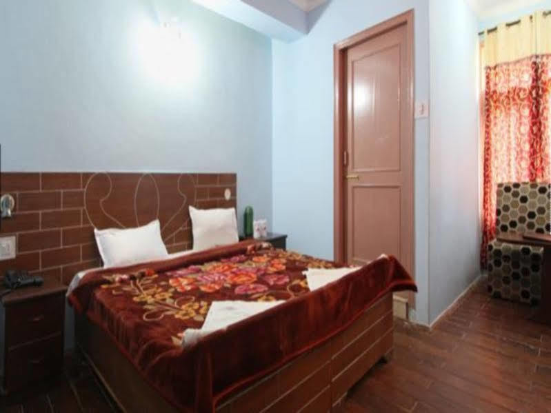 Anupam Resorts Hotel 3*