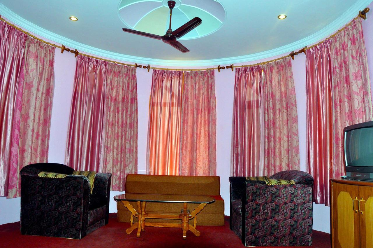 Golden Dreams Hotel