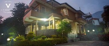 Hotel Goroomgo The Sojourn, Adharshila & Gulmohar Dharamshala