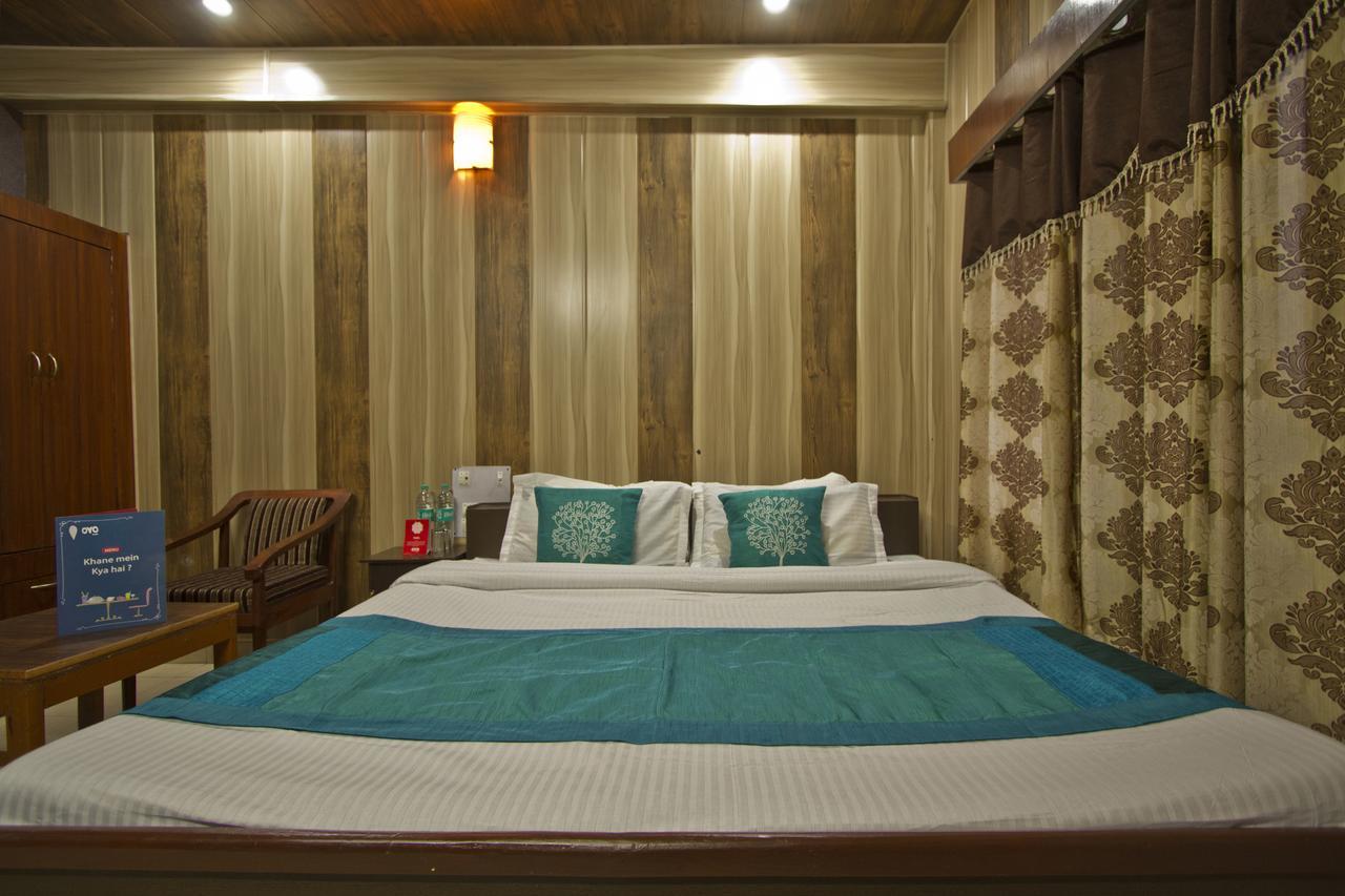 Hotel Oyo 7028 Krishna And Restaurant 3*