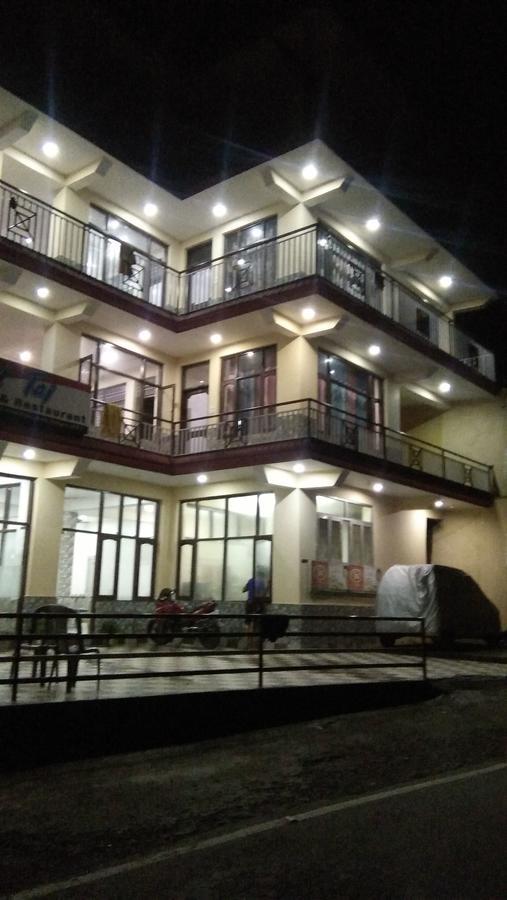 Hotel Royal Taj *