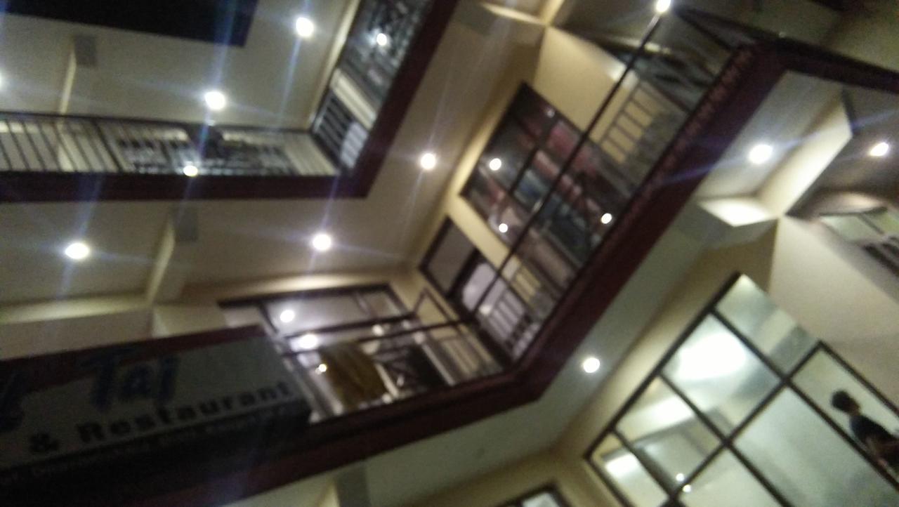 Hotel Royal Taj *