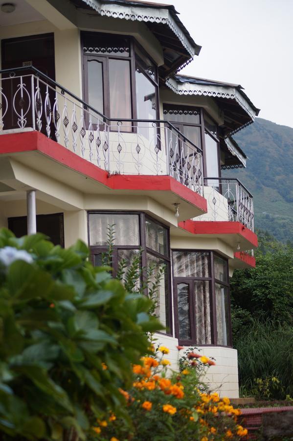 Hotel Shivalay *