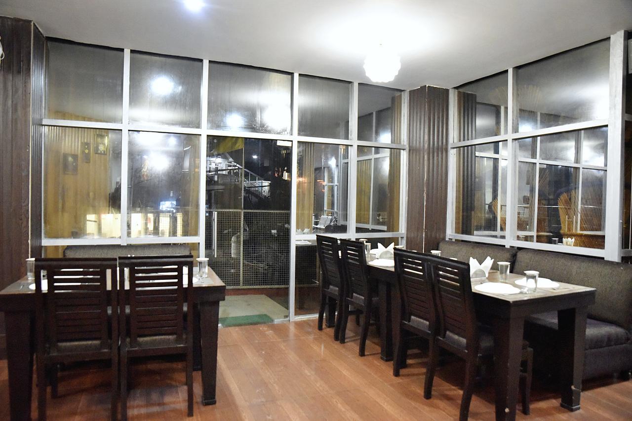 Vakratunda Hotel